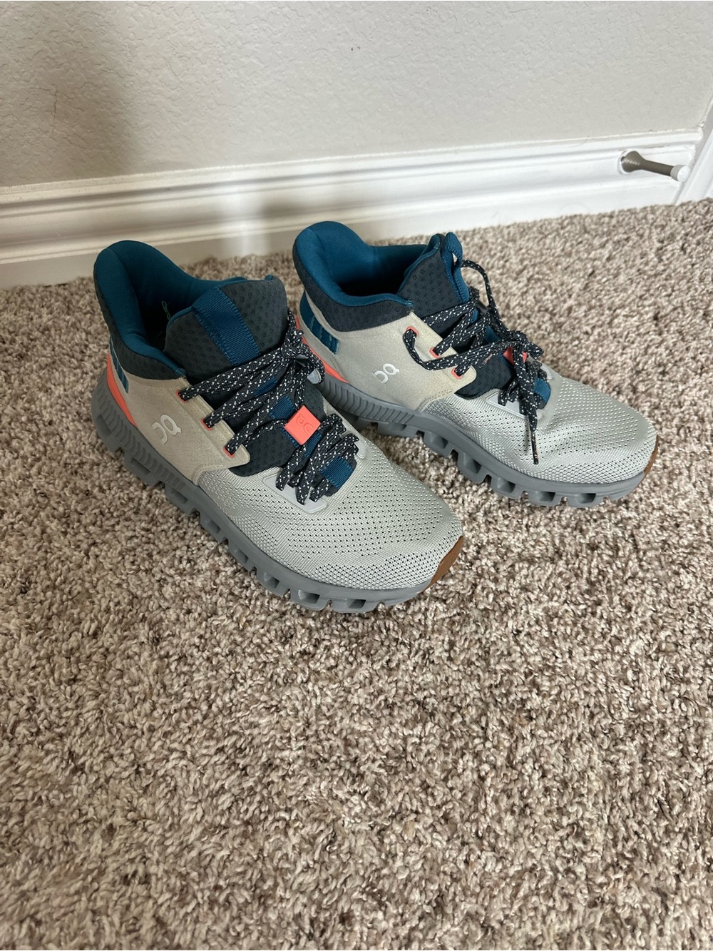 Cloud Hi Edge Shoe - Women's